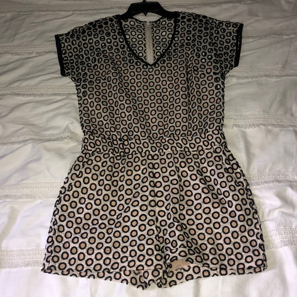 J. CREW Women’s Punched out  Romper Size 4